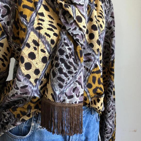 Vintage 90s Cheetah Print Blouse with Scarf Detail, M/L - Picture 3 of 10